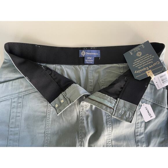 DEMOCRACY, SIZE 16W, GREEN SKIRT, AB SOLUTION - Picture 7 of 8